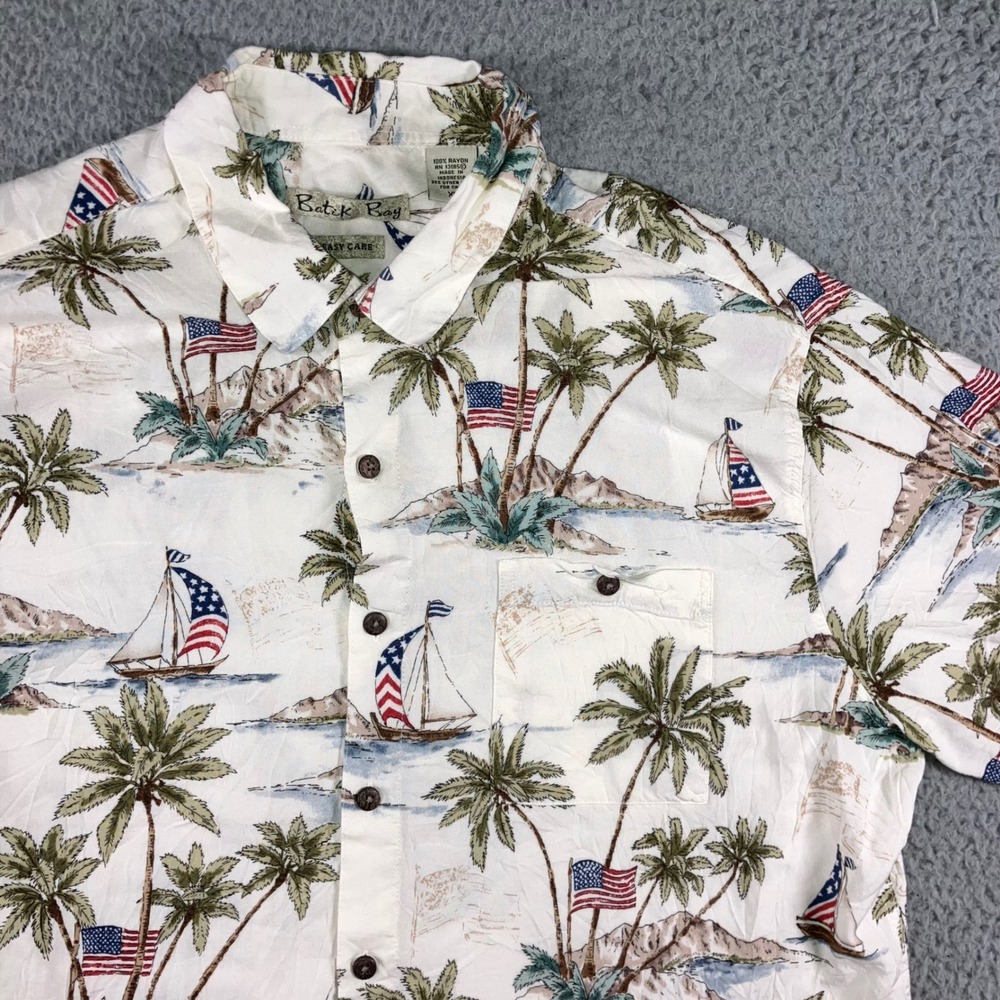 Batik Bay Button Up Shirt Men XL Patriotic SailBoat Tropical USA Flag Rayon Vaca